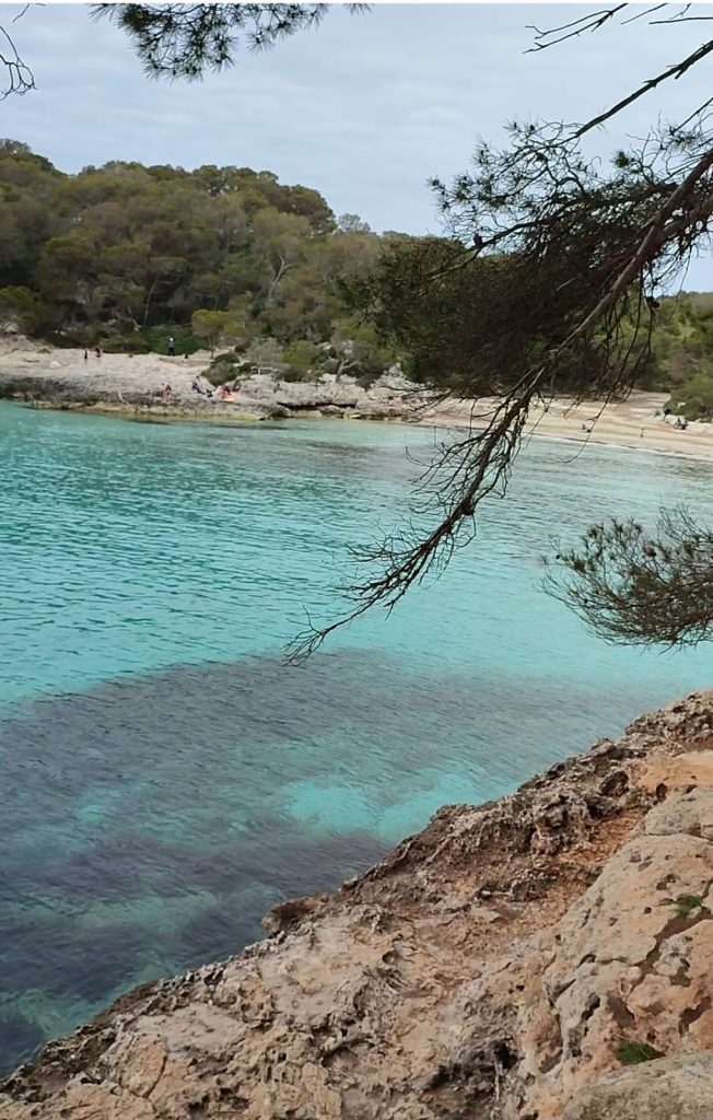 coche de alquiler Menorca, alquiler de coche barato, las mejores playas de Menorca en coche